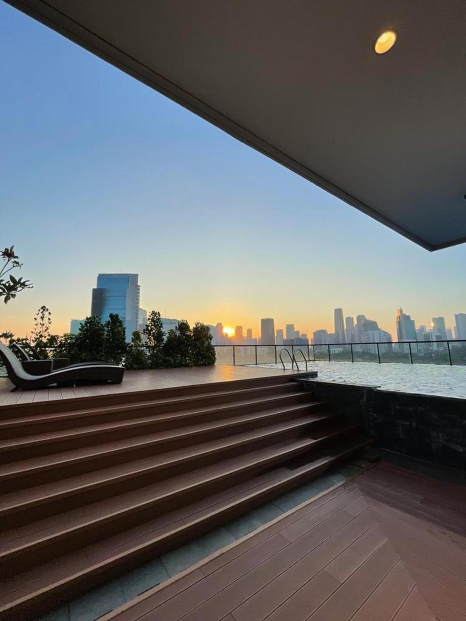 Citadines Gatot Subroto ジャカルタ エクステリア 写真